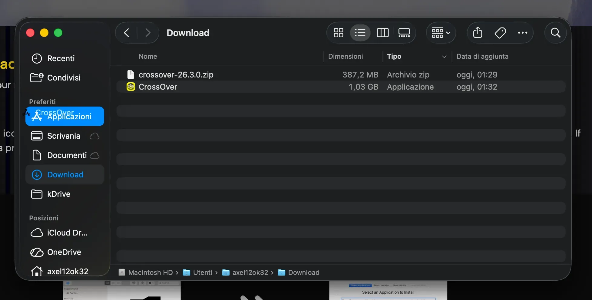 Icona di CrossOver trascinata nella cartella Applicazioni di macOS